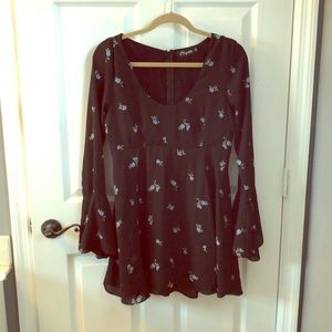 Bell sleeve dress